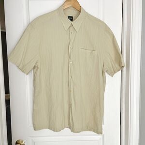Hugo Boss Cotton Short Sleeve Button Collared Lightweight Pocket Dress Shirt